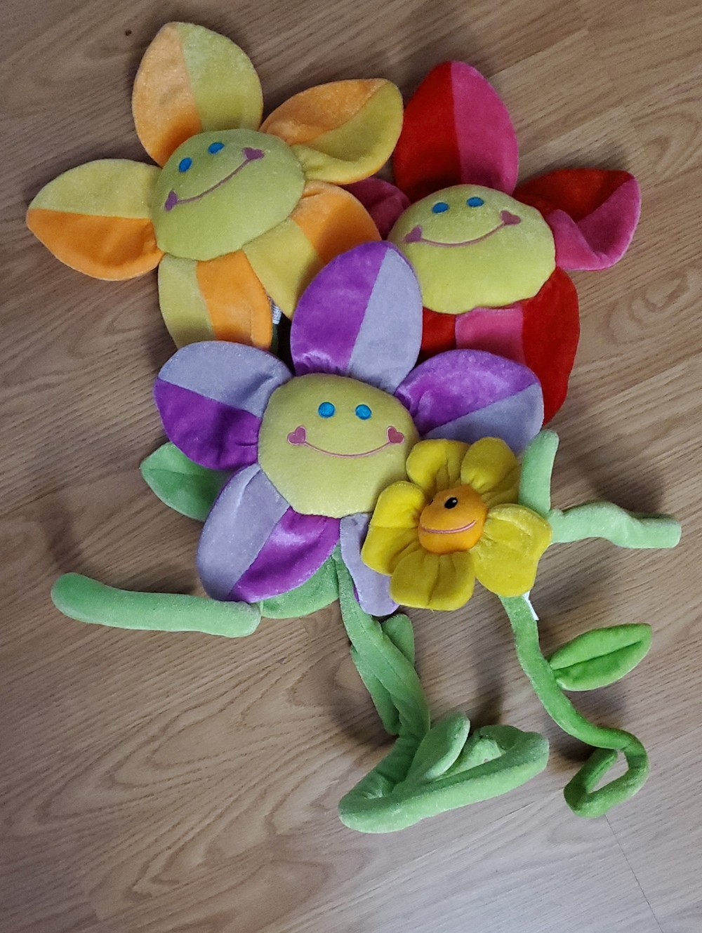 🌞 Posable Plush Flowers